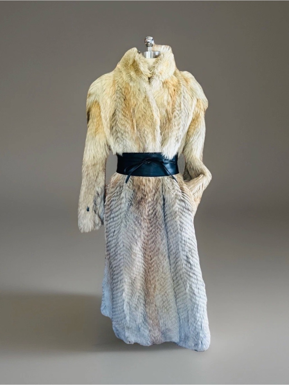 BEAUTIFUL VTG FULL LENGTH NATURAL COYOTE FUR COAT Not Lynx Sable Fox SZ S